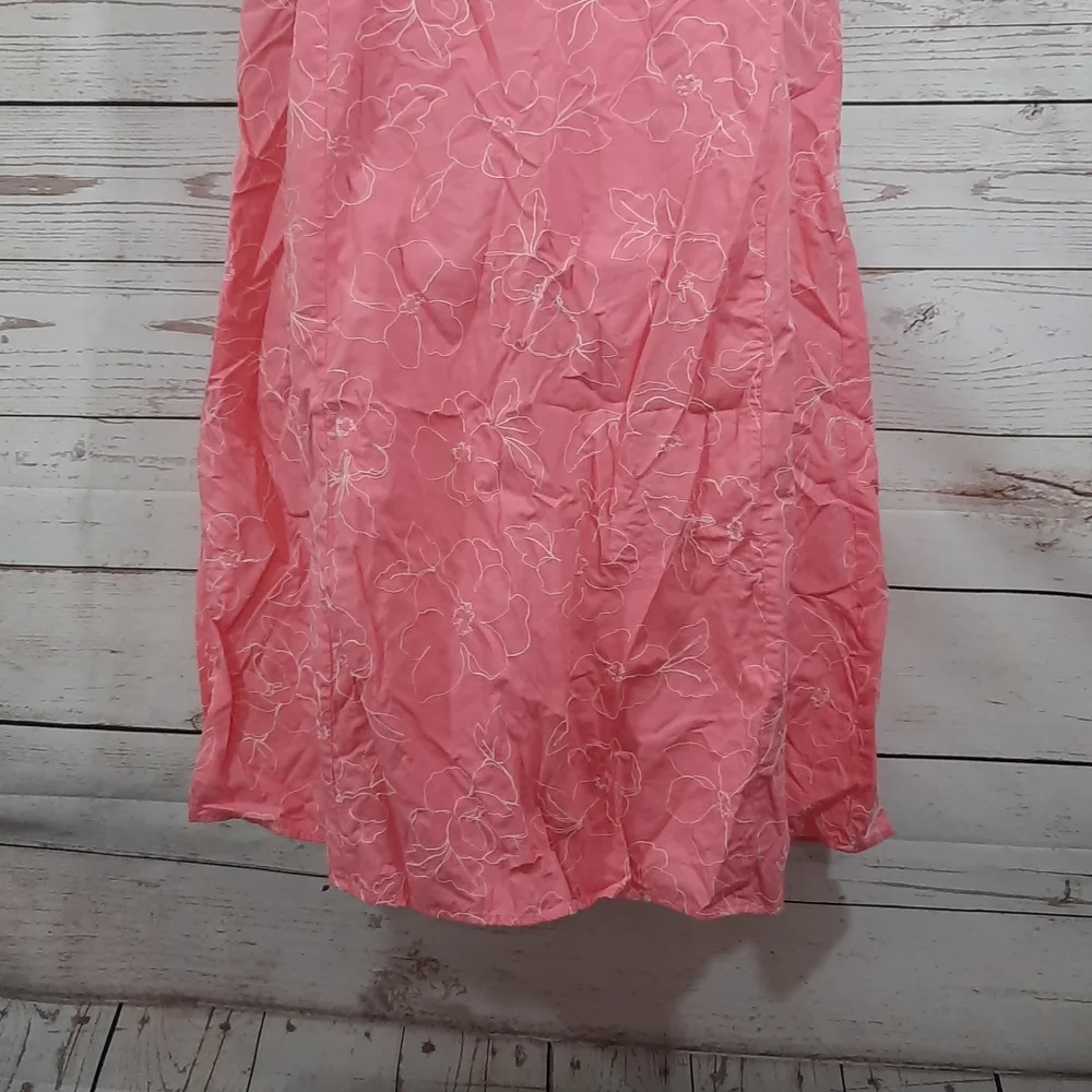 Chelsea Studio Dress - Picture 8 of 9